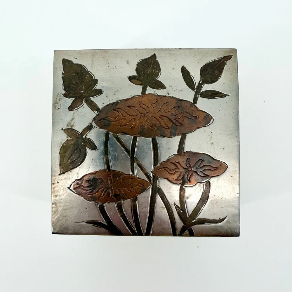 Vintage Mid-Century Solid Brass Floral Relief Trinket Jewelry Box Mixed Metal